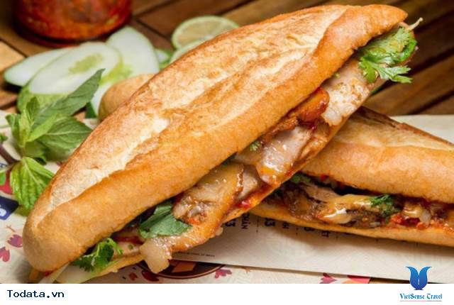 Thưởng Thức Bánh Mì Chuẩn Vị Huế - Ảnh 2 Thưởng Thức Bánh Mì Chuẩn Vị Huế - Ảnh 2