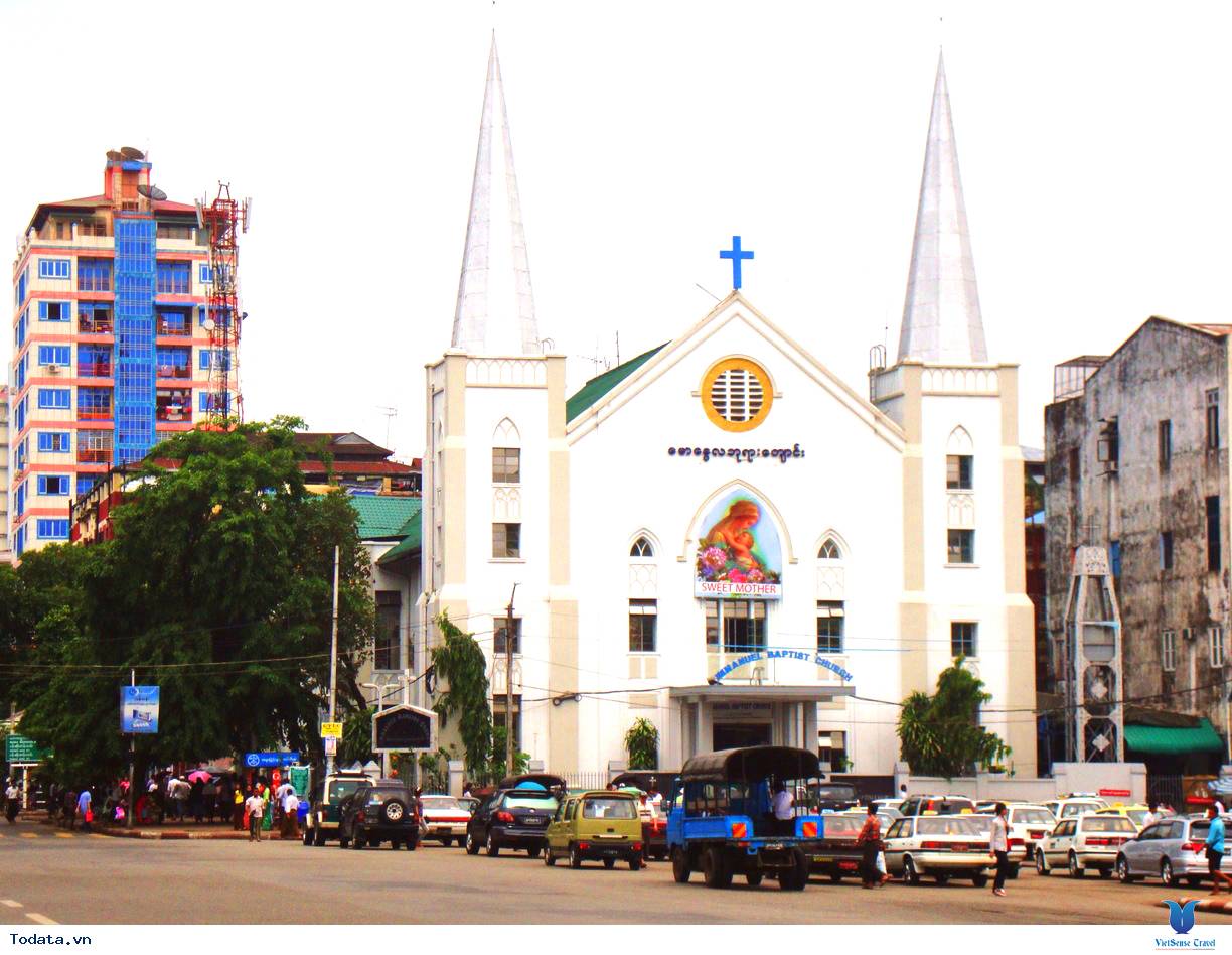 Tòa Thị Chính Yangon Myanmar - Kiến Trúc Miến Điện Đặc Trưng - Ảnh 4 Tòa Thị Chính Yangon Myanmar - Kiến Trúc Miến Điện Đặc Trưng - Ảnh 4