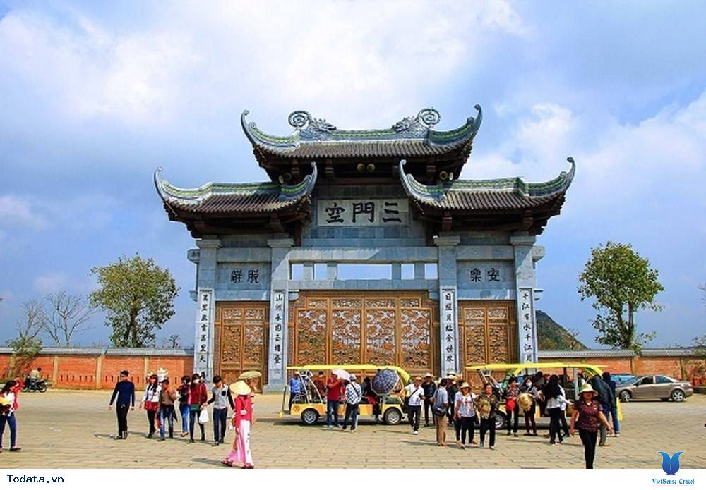 Tôn Nghiêm Vẻ Đẹp Chùa Bái Đính - Ảnh 1 Tôn Nghiêm Vẻ Đẹp Chùa Bái Đính - Ảnh 1