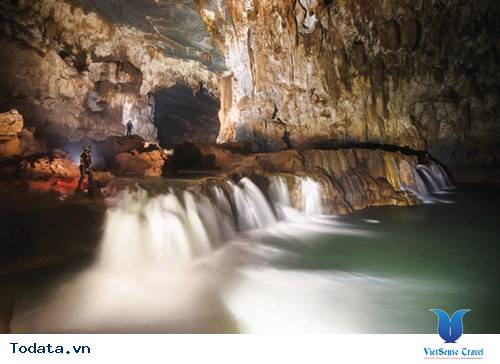 Tú Làn- Hang Động Hoang Sơ Đẹp Đến Ngỡ Ngàng - Ảnh 7 Tú Làn- Hang Động Hoang Sơ Đẹp Đến Ngỡ Ngàng - Ảnh 7