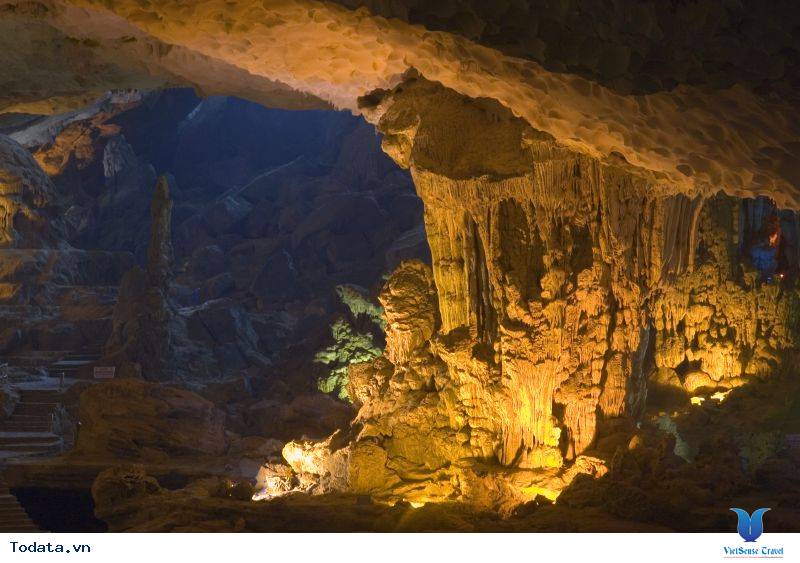 Về Hạ Long Chiêm Ngưỡng Hang Sửng Sốt - Ảnh 2