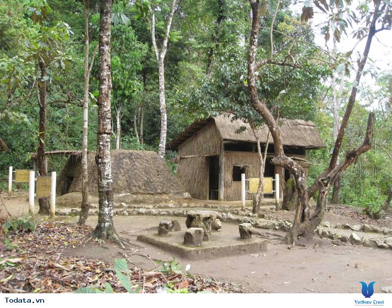 Trở Lại Mường Phăng Thăm Sở Chỉ Huy Chiến Dịch Điện Biên Phủ - Ảnh 5 Trở Lại Mường Phăng Thăm Sở Chỉ Huy Chiến Dịch Điện Biên Phủ - Ảnh 5