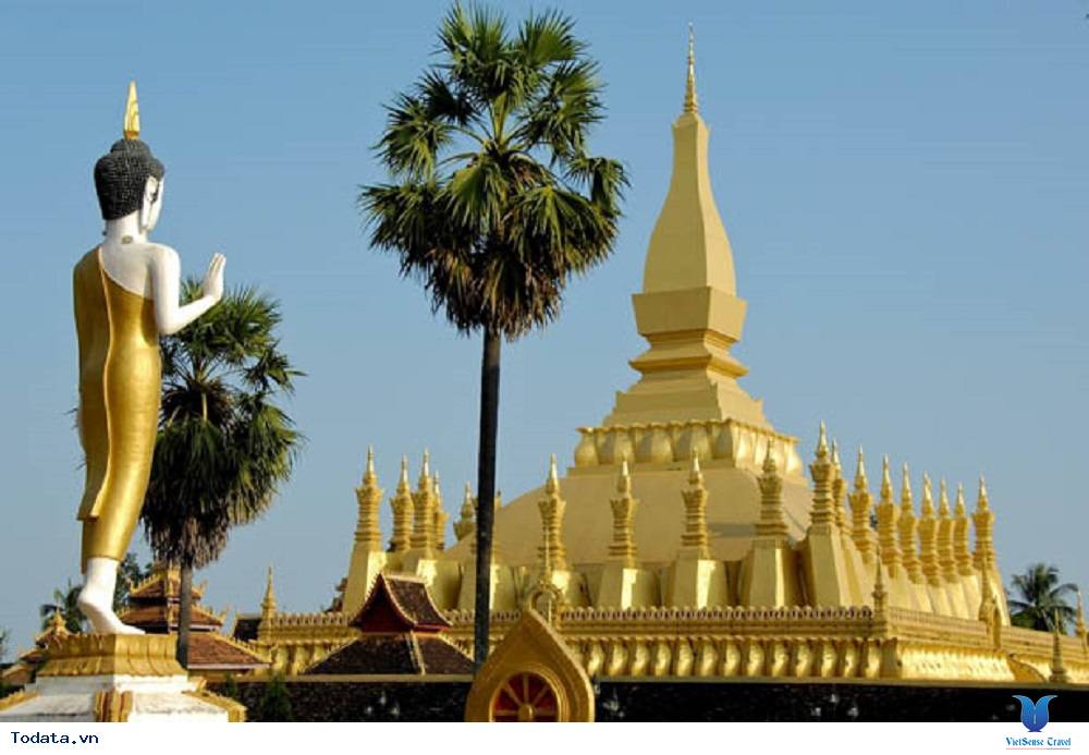 Viếng thăm ngôi chùa đẹp và nổi tiếng nhất tại Lào - Ảnh 1 Viếng thăm ngôi chùa đẹp và nổi tiếng nhất tại Lào - Ảnh 1