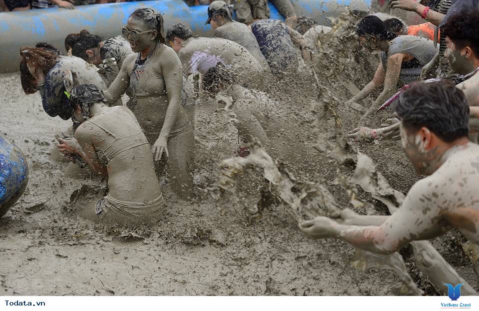 Vui nhộn với lễ hội Bùn Boryeong truyền thống - Ảnh 1